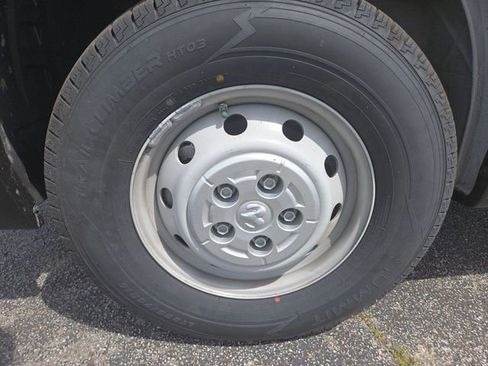 Used 2023 RAM ProMaster 2500 image 10