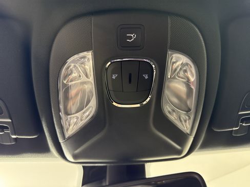 New 2026 Jeep Compass Limited image 21