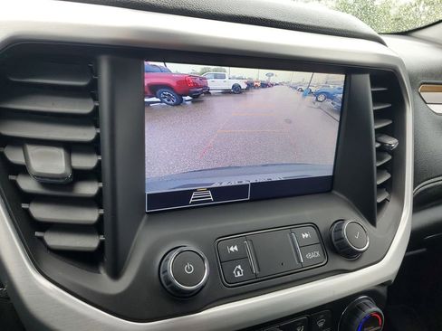 Used 2023 GMC Acadia SLE w/ Driver Convenience Package image 23