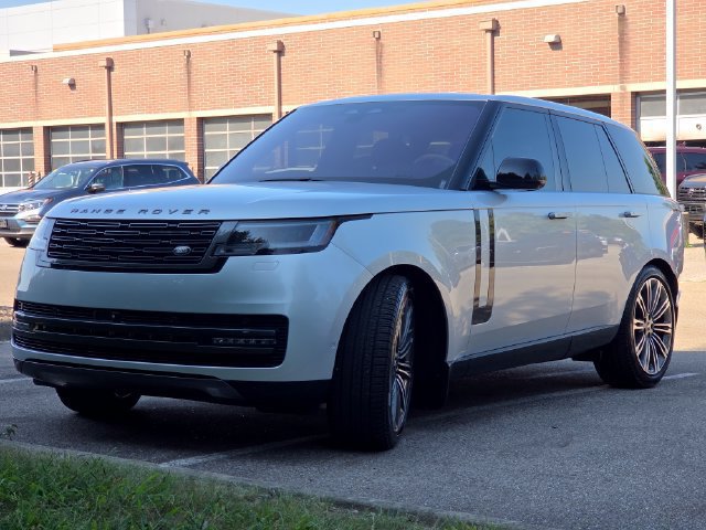 Used 2023 Land Rover Range Rover SE AWD/4WD image 25