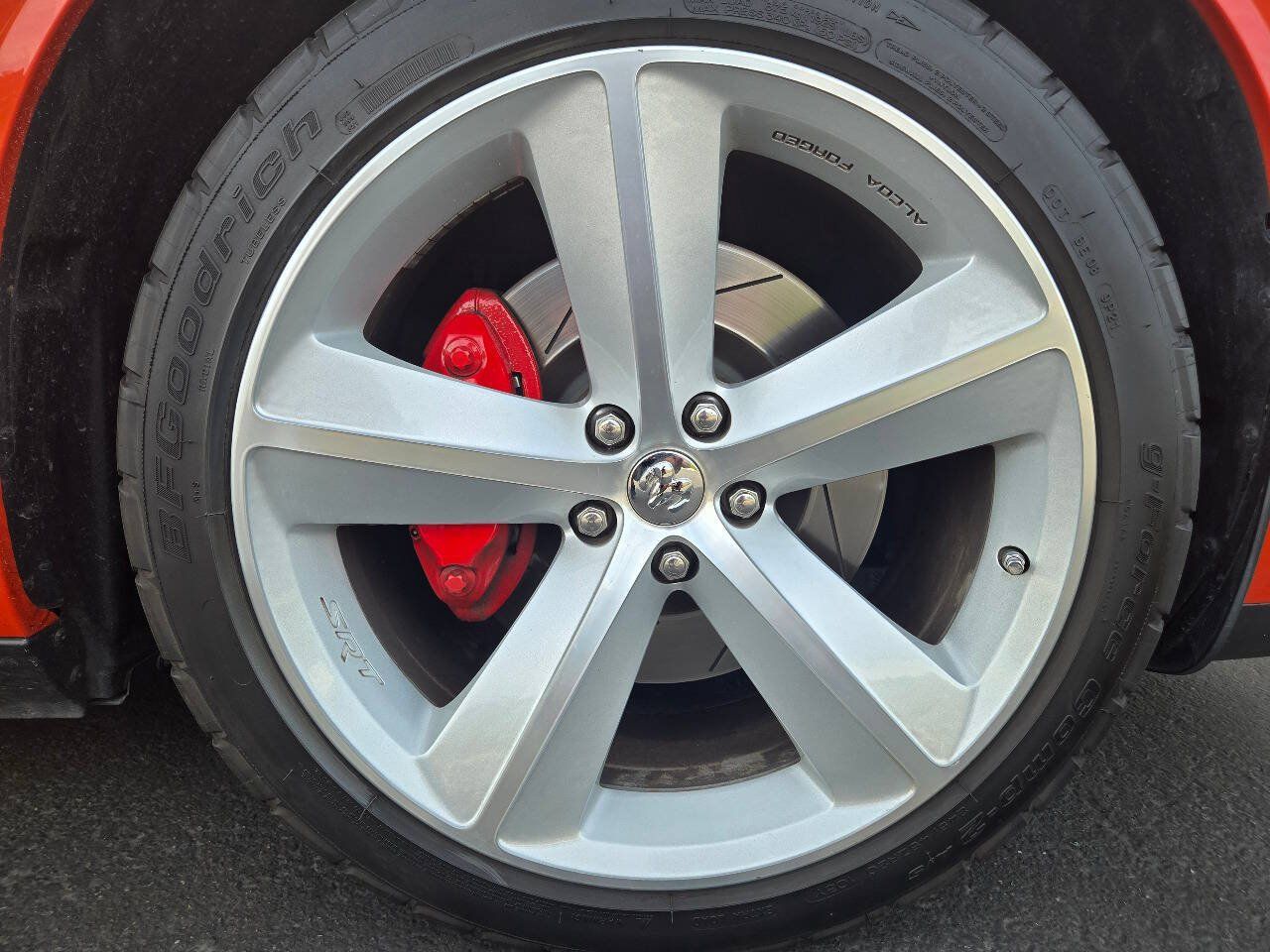 Used 2008 Dodge Challenger SRT8 RWD image 19