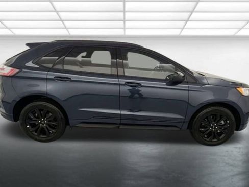 New 2024 Ford Edge SE w/ Black Appearance Package image 11