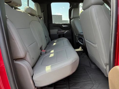 Certified 2022 GMC Sierra 2500 SLT w/ SLT Preferred Package AWD/4WD image 19