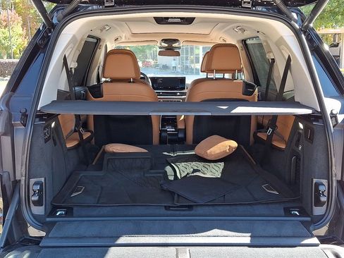 Used 2023 BMW X7 xDrive40i w/ Premium Package image 34