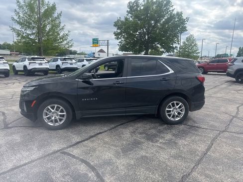 Used 2022 Chevrolet Equinox LT AWD/4WD image 2