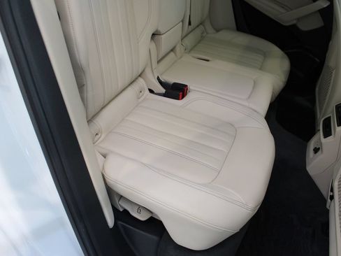 Used 2021 Audi Q5 e Premium Plus AWD/4WD image 25