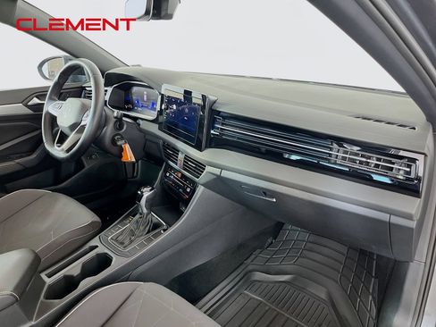 Used 2025 Volkswagen Jetta Sport FWD image 33