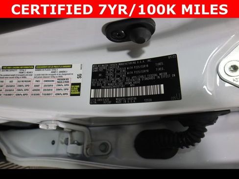 Used 2022 Toyota Corolla Cross XLE w/ Convenience Package image 30