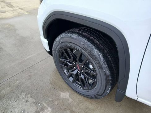 New 2026 GMC Sierra 1500 Elevation AWD/4WD image 32