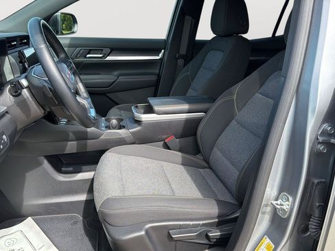 Used 2025 GMC Terrain Elevation AWD/4WD image 9