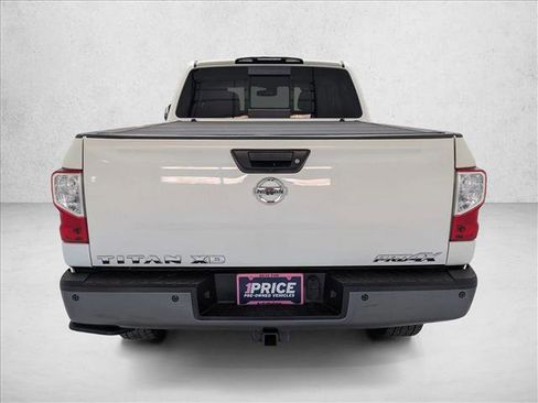 Used 2019 Nissan Titan PRO-4X w/ Pro-4x Convenience Package AWD/4WD image 6