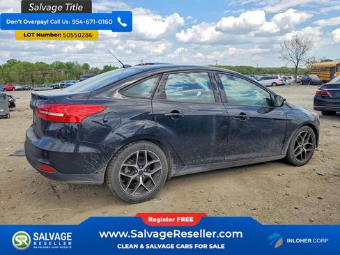Used 2017 Ford Focus SEL FWD image 4