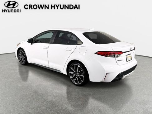 Used 2021 Toyota Corolla SE FWD image 8