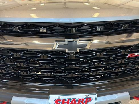 Used 2025 Chevrolet Traverse Z71 w/ Enhanced Driving Package image 12