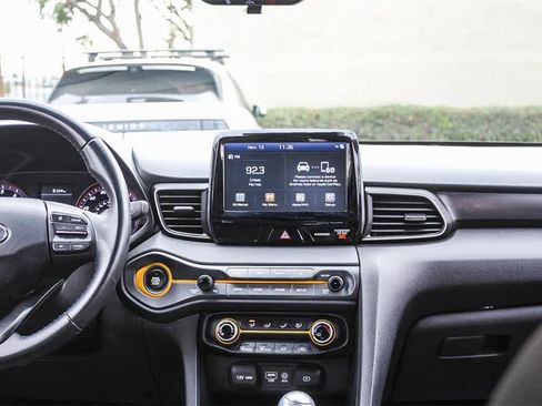 Used 2020 Hyundai Veloster Turbo R-Spec image 18