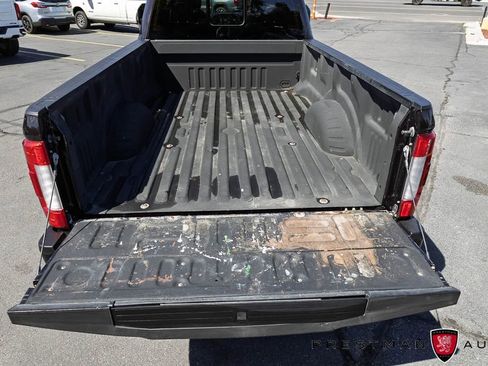 Used 2018 Ford F250 Lariat w/ Lariat Ultimate Package AWD/4WD image 5
