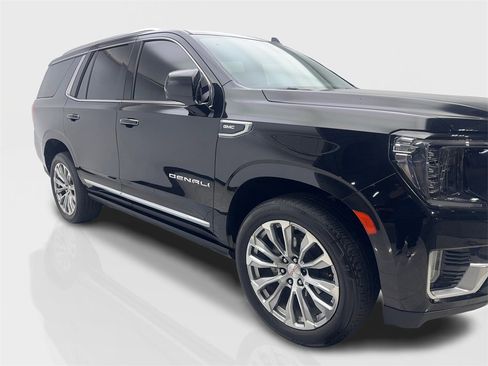 Used 2024 GMC Yukon Denali image 12