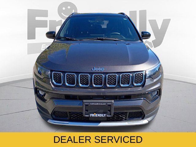 Used 2023 Jeep Compass Limited AWD/4WD image 2