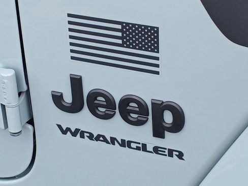 Used 2023 Jeep Wrangler Sport image 28