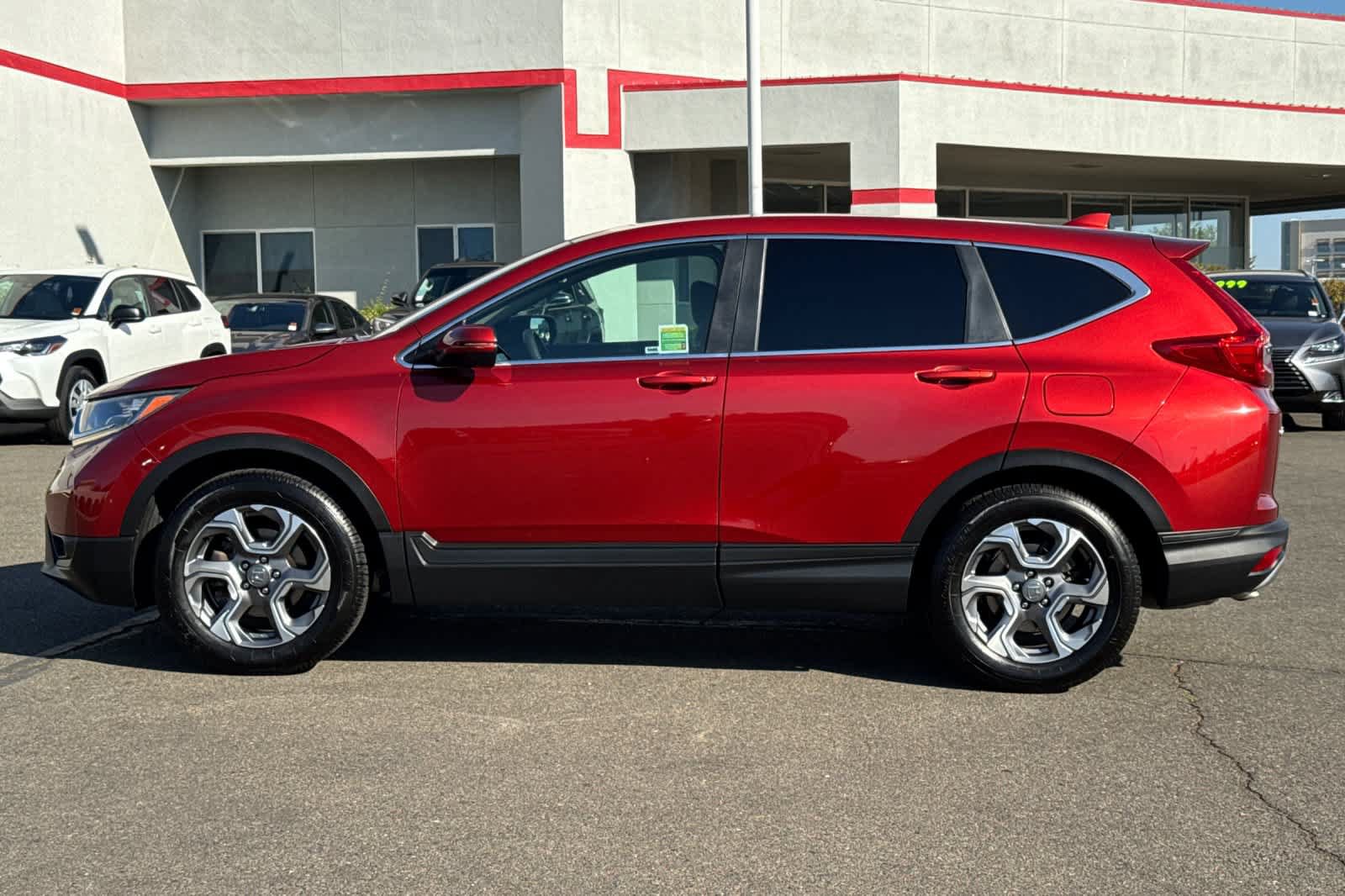 Used 2018 Honda CR-V EX image 9