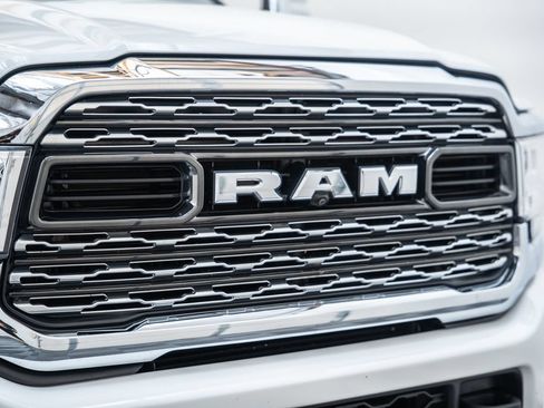 Used 2023 RAM 3500 Limited AWD/4WD image 14