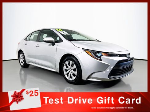 Used 2024 Toyota Corolla LE image 1