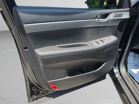 Used 2025 Hyundai Palisade SEL FWD image 13