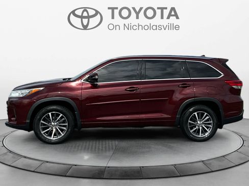 Used 2018 Toyota Highlander XLE w/ Protection Package #3 image 3