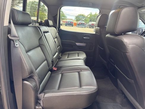 Used 2018 Chevrolet Silverado 1500 LTZ Z71 w/ Redline Edition AWD/4WD image 9