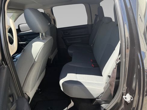 Used 2015 RAM 2500 Tradesman w/ Chrome Appearance Group AWD/4WD image 22
