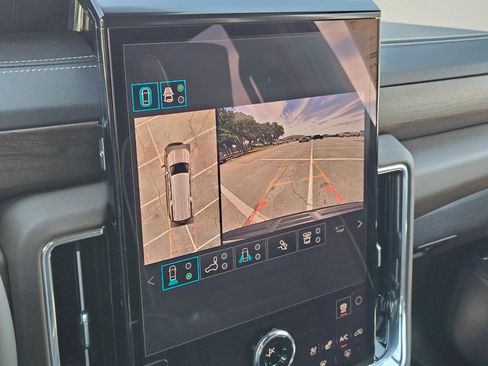 New 2026 GMC Yukon XL Denali Ultimate AWD/4WD image 13