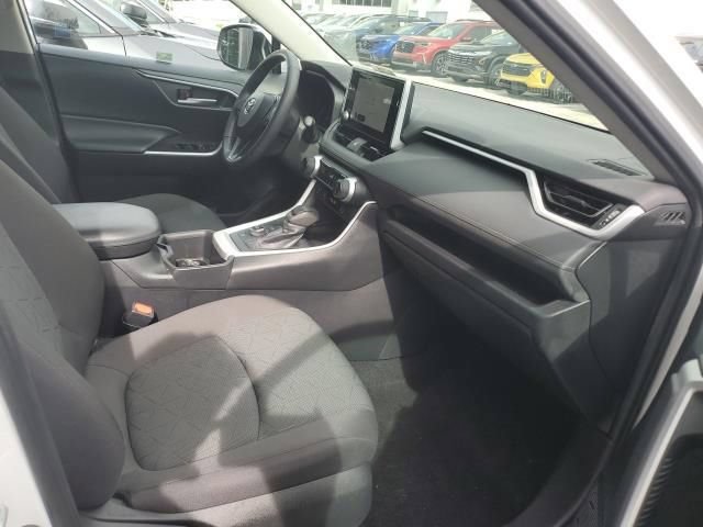 Used 2024 Toyota RAV4 XLE w/ Convenience Package AWD/4WD image 5