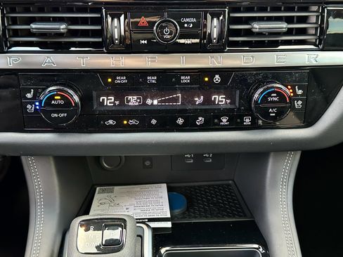 New 2026 Nissan Pathfinder Platinum image 16