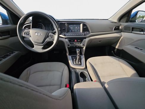 Used 2017 Hyundai Elantra SE FWD image 14