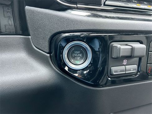 Used 2026 Chevrolet Silverado 1500 ZR2 image 17