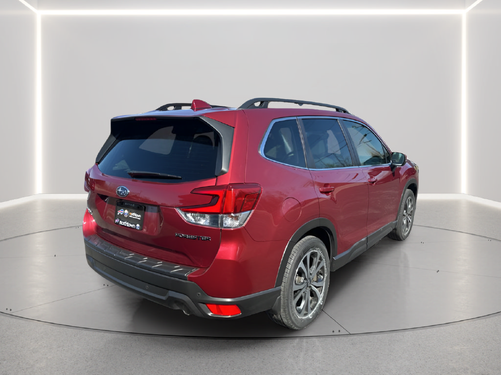 Used 2023 Subaru Forester Limited AWD/4WD image 6