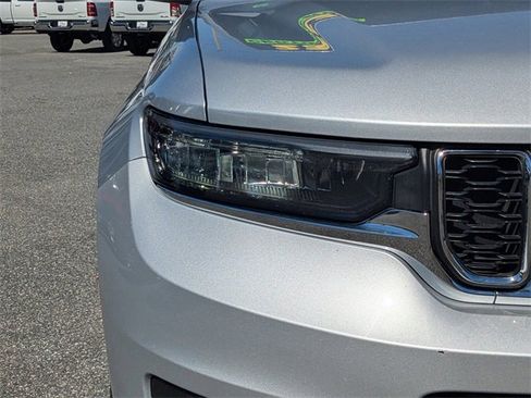 Certified 2023 Jeep Grand Cherokee L Laredo image 9