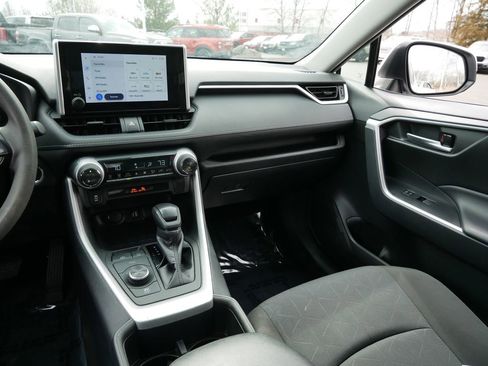 Certified 2025 Toyota RAV4 XLE AWD/4WD image 14