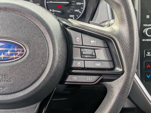 Used 2025 Subaru Crosstrek 2.0i Premium image 16