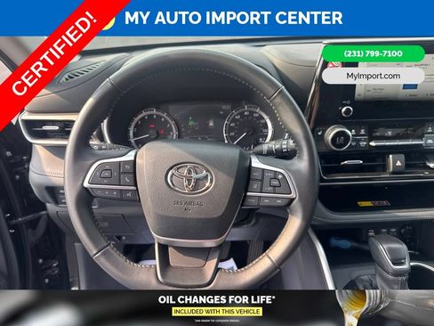 Certified 2025 Toyota Highlander XLE AWD/4WD image 15