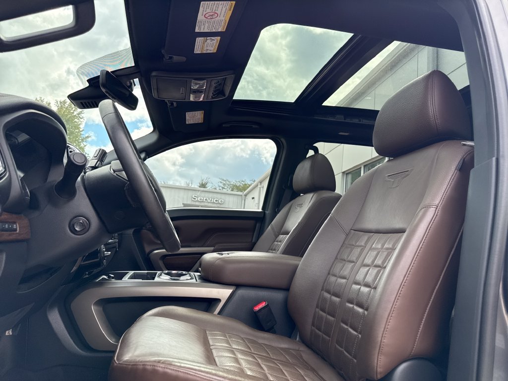 Used 2023 Nissan Titan Platinum Reserve w/ Moonroof Package AWD/4WD image 33