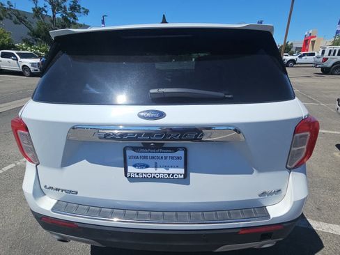 Used 2023 Ford Explorer Limited AWD/4WD image 8