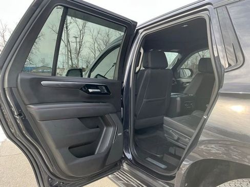 Used 2025 Chevrolet Tahoe RST w/ Comfort Package image 18