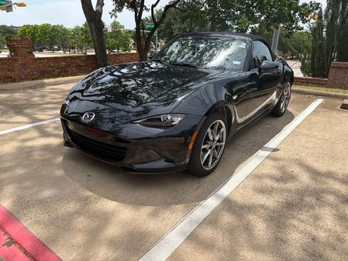 Used 2022 MAZDA MX-5 Miata Grand Touring w/ Weather Package RWD image 14