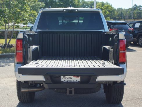 Used 2025 Toyota Tacoma TRD Off-Road AWD/4WD image 17