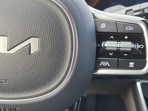 New 2026 Kia Carnival EX FWD image 19