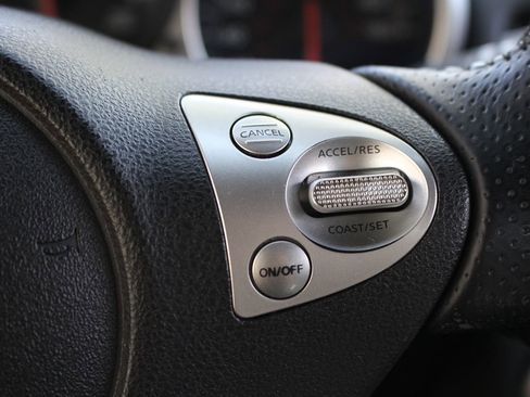 Used 2018 Nissan 370Z w/ Sport Package image 22