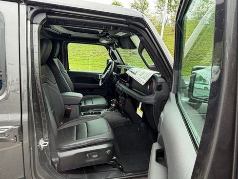 New 2026 Jeep Gladiator Rubicon AWD/4WD image 27
