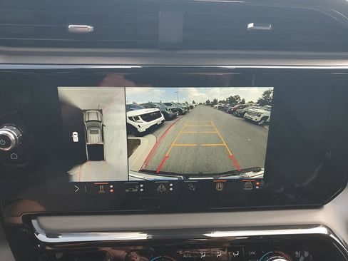 Used 2025 GMC Sierra 1500 AT4X image 42