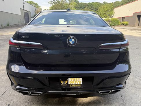 Used 2023 BMW 760i xDrive AWD/4WD image 7